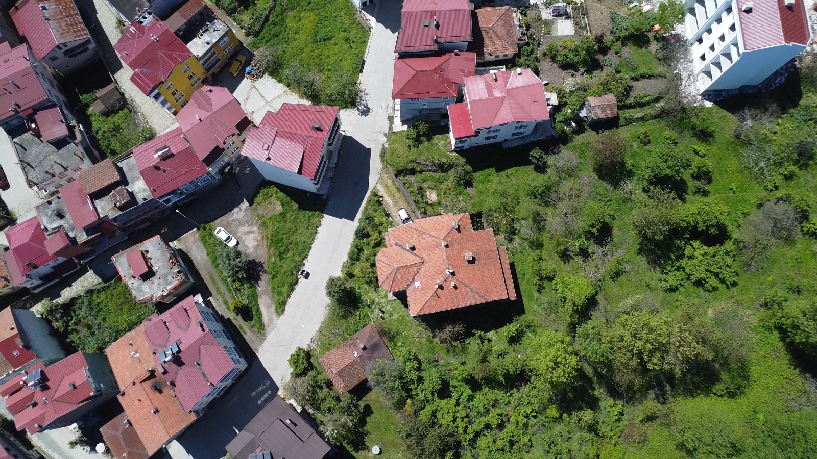 MABEL'DEN PERŞEMBE MERKEZDE PANORAMİK MANZARALI KAT KARŞILIĞI ARSA